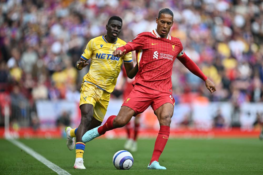 雷霆11月24日以122-95大胜开拓者，杨瀚森打破中国球员NBA得分纪录，展现强大实力。